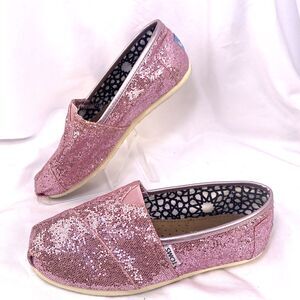 Toms Shoes Women's Size US W7 Flats Pink Glitter Comfort Low Classic Slip-On